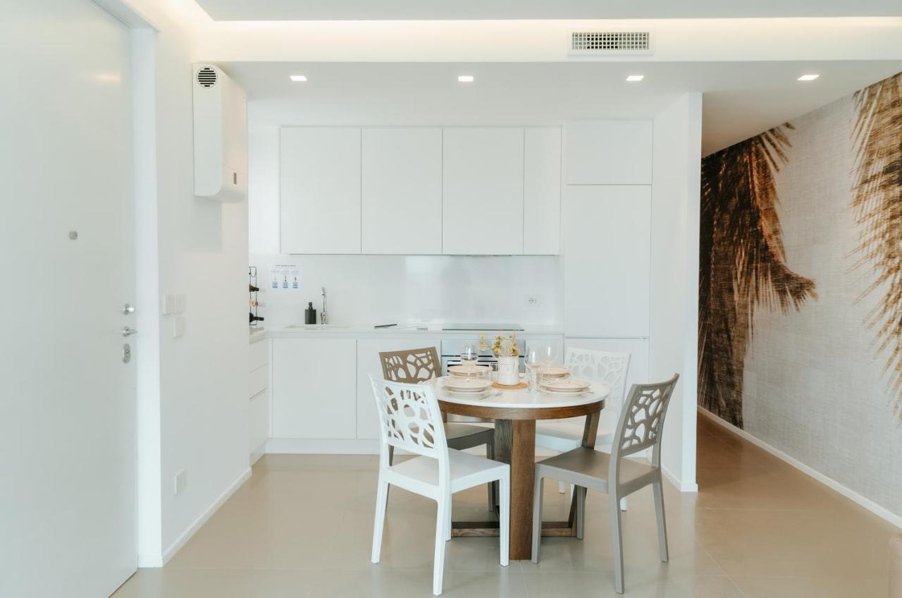 Apulialux Seaview Prestige Apt / Jacuzzi + Parking Apartment Polignano a Mare Luaran gambar