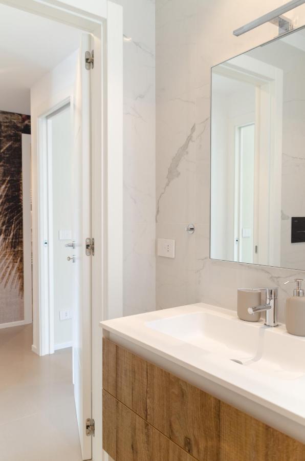 Apulialux Seaview Prestige Apt / Jacuzzi + Parking Apartment Polignano a Mare Luaran gambar